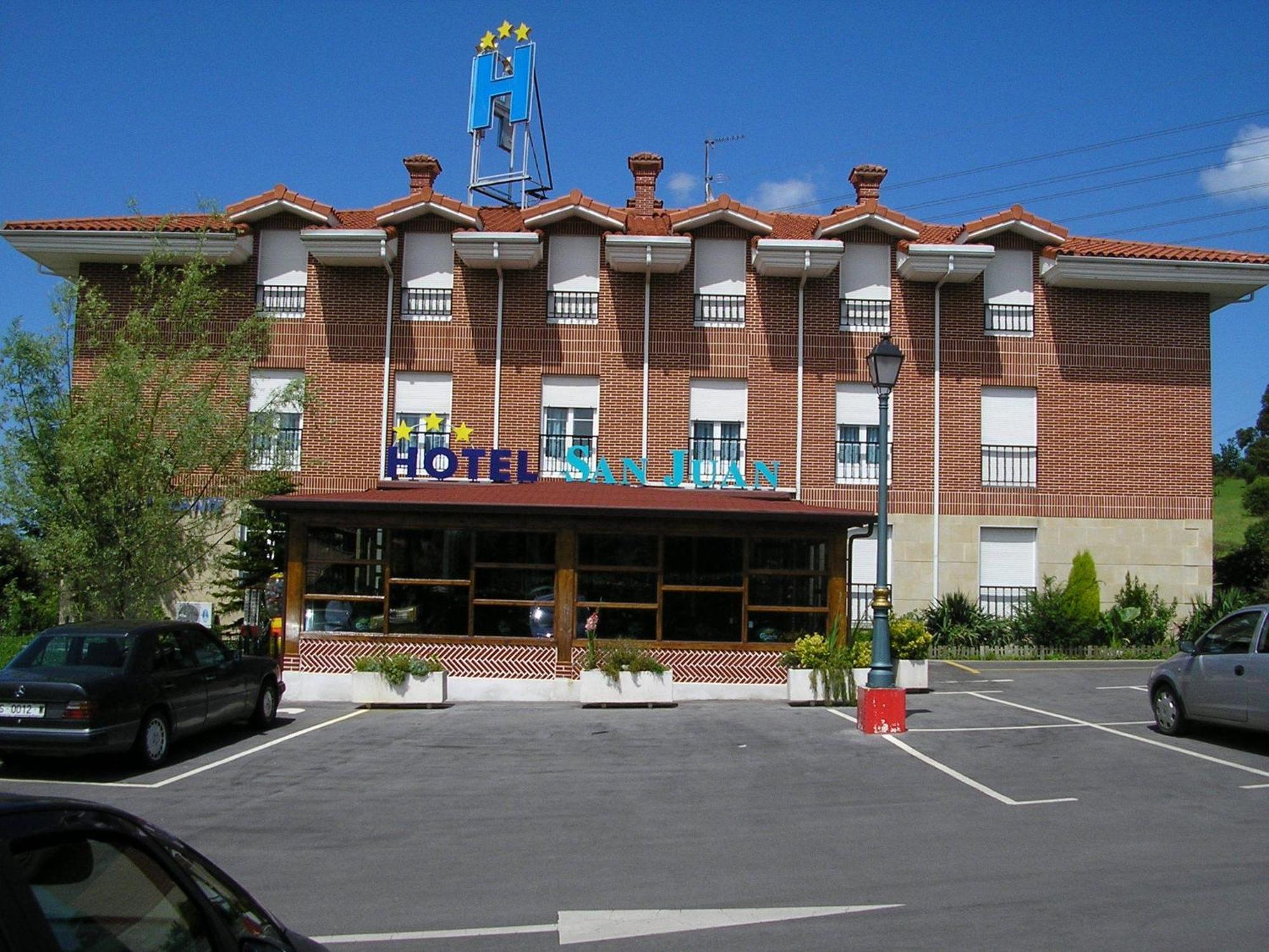Hotel San Juan Revilla De Camargo Exterior foto